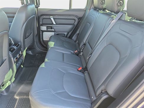 Certified 2024 Land Rover Defender 130 V8 image 15