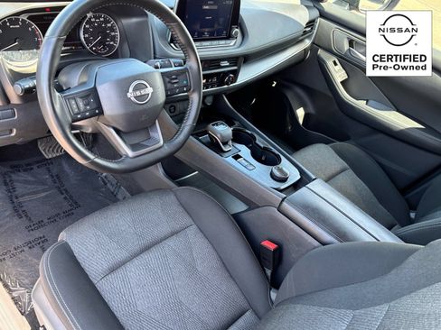 Certified 2025 Nissan Rogue SV AWD/4WD image 16