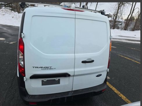 Used 2020 Ford Transit Connect XL image 4