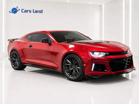 Used 2018 Chevrolet Camaro ZL1 RWD image 2