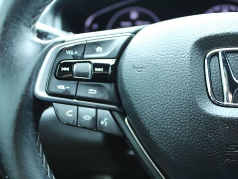 Used 2019 Honda Accord Sport image 18