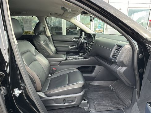Certified 2022 Nissan Pathfinder SL image 23