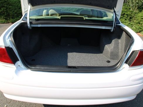 Used 2005 Buick Le Sabre Limited w/ Celebration Edition Package FWD image 15