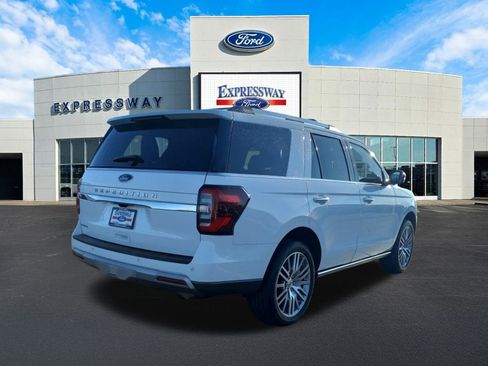 Used 2024 Ford Expedition Limited image 6