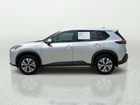 Used 2022 Nissan Rogue SV FWD image 4
