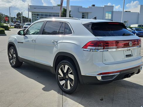 New 2026 Volkswagen Atlas Cross Sport SEL AWD/4WD image 3