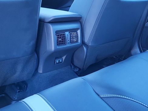 Used 2025 Toyota Camry SE image 17