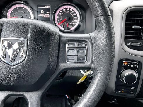 Used 2019 RAM 1500 Express AWD/4WD image 25