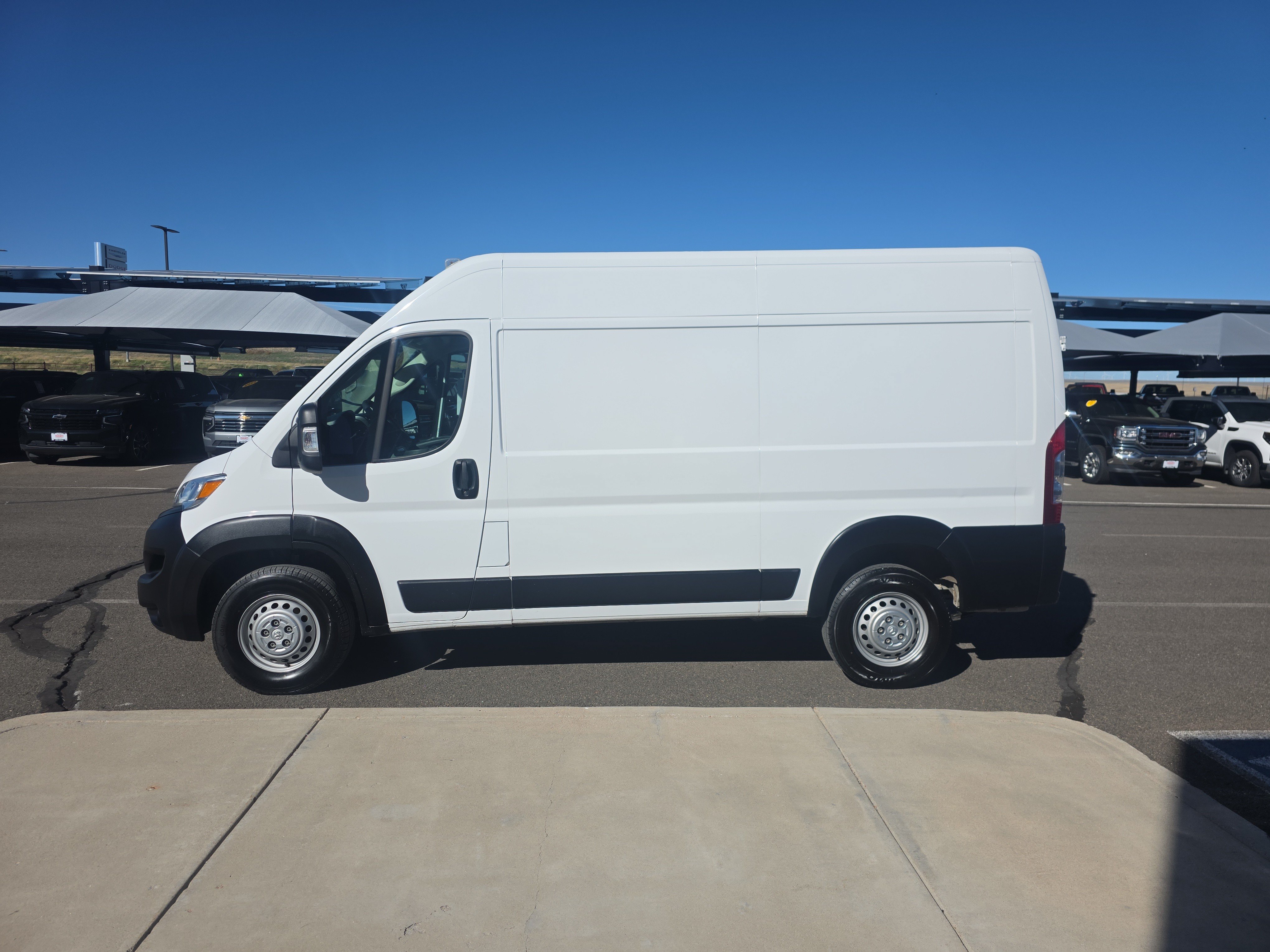 Used 2025 RAM ProMaster 2500 w/ Convenience Group FWD image 5