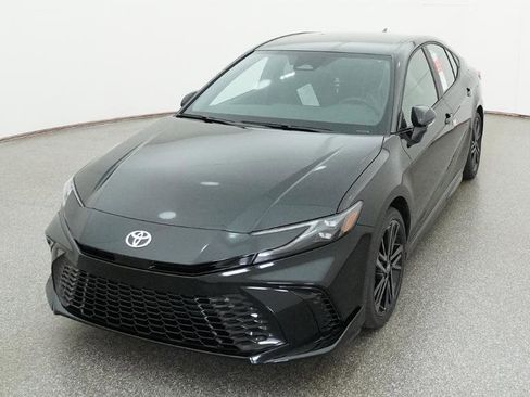 New 2026 Toyota Camry XSE FWD image 3