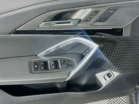 Used 2025 BMW X2 xDrive28i image 15