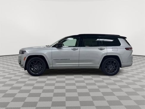 Used 2023 Jeep Grand Cherokee L Summit image 5