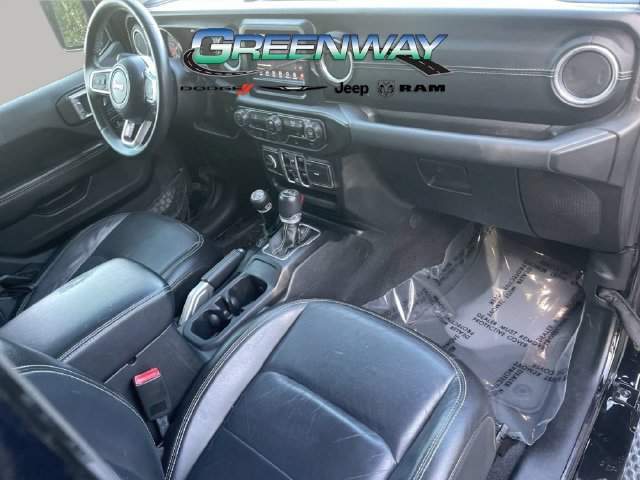 Used 2018 Jeep Wrangler Unlimited Sahara AWD/4WD image 10