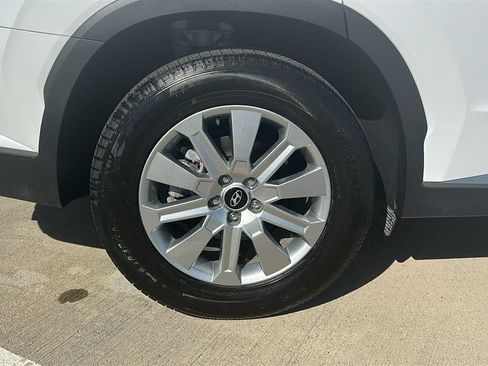 Used 2025 Hyundai Palisade SEL FWD image 16