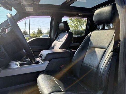 Used 2019 Ford F250 Lariat w/ Lariat Ultimate Package AWD/4WD image 6