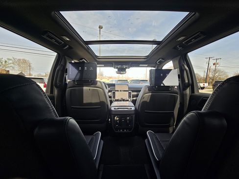 New 2026 GMC Yukon AT4 Ultimate image 11