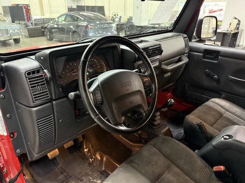 Used 2004 Jeep Wrangler X w/ Full Face Tire & Wheel Group AWD/4WD image 15