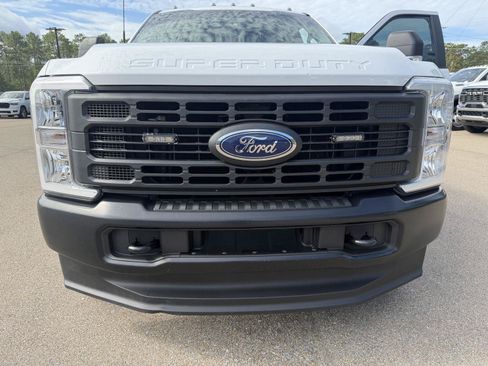 Used 2023 Ford F350 XL AWD/4WD image 24