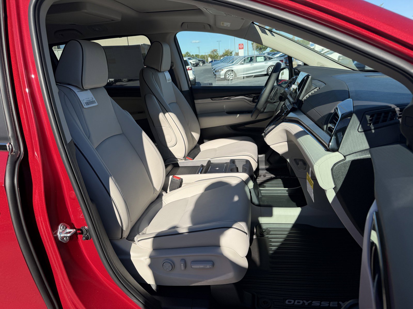 New 2027 Honda Odyssey Touring image 15