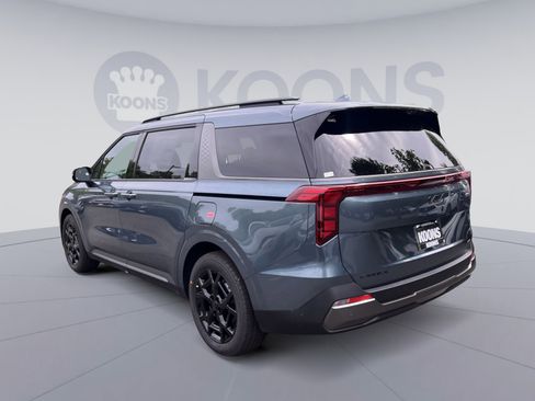 New 2026 Kia Carnival SX FWD image 4