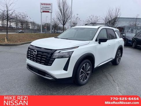 New 2026 Nissan Pathfinder Platinum AWD/4WD image 5
