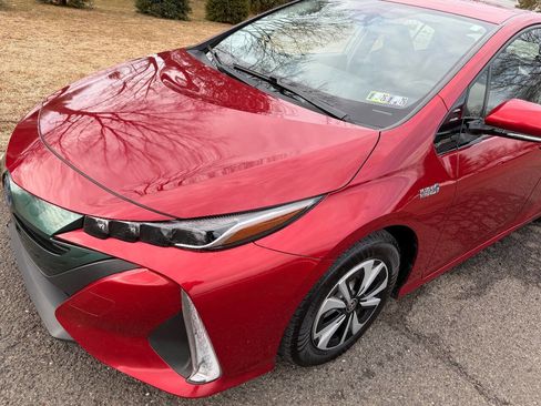 Used 2018 Toyota Prius Prime Plus image 21