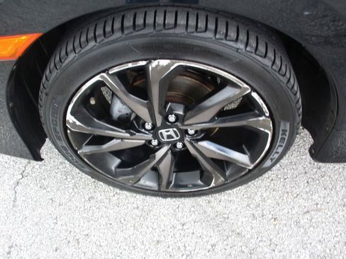 Used 2021 Honda Civic Sport image 5