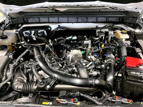 Used 2024 Ford Bronco Outer Banks w/ Sasquatch Package image 11