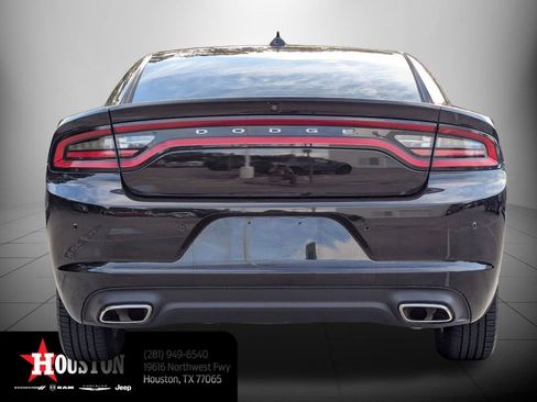 Used 2023 Dodge Charger SXT image 4