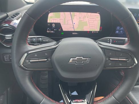 Used 2025 Chevrolet Blazer EV RS AWD/4WD image 19