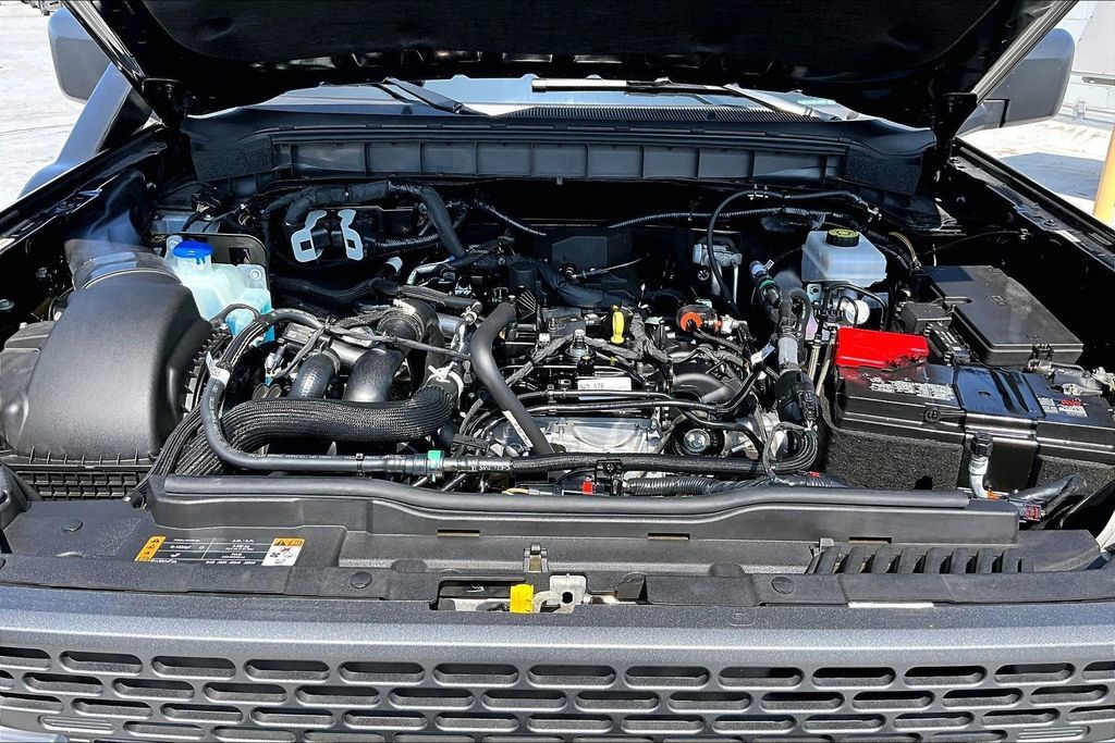Used 2024 Ford Bronco Everglades AWD/4WD image 28