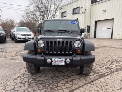 Used 2012 Jeep Wrangler Unlimited Sport AWD/4WD image 8