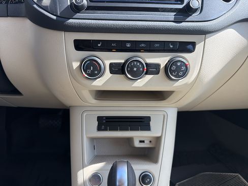 Used 2017 Volkswagen Tiguan S AWD/4WD image 24