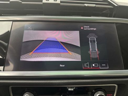 Used 2022 Audi Q3 2.0T Premium w/ Convenience Package image 17