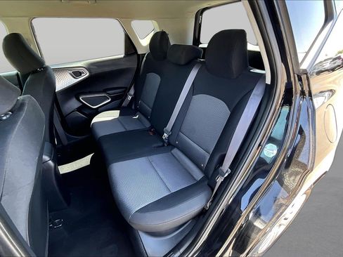 Used 2021 Kia Soul LX FWD image 25