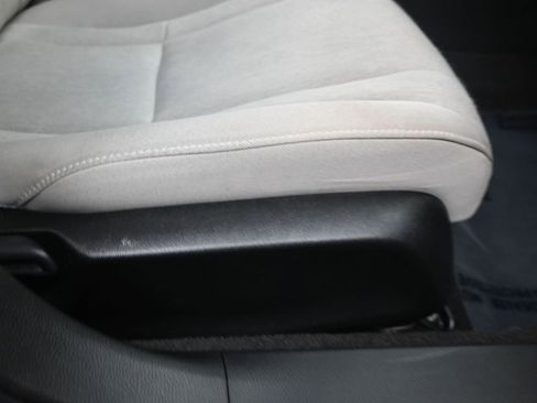 Used 2023 Honda Accord EX image 10