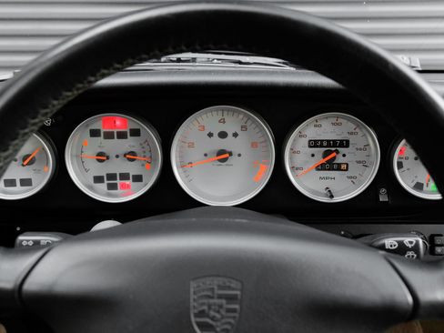 Used 1996 Porsche 911 Carrera 4S AWD/4WD image 21