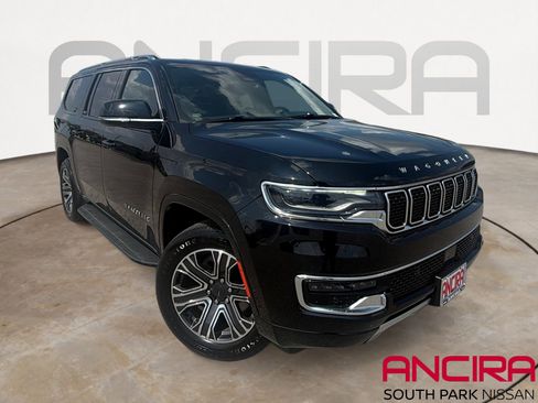 Used 2024 Jeep Wagoneer L Series II RWD image 1