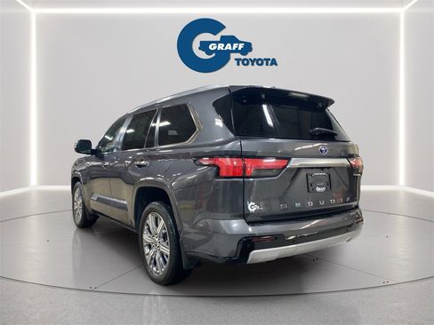 Used 2024 Toyota Sequoia Capstone image 13