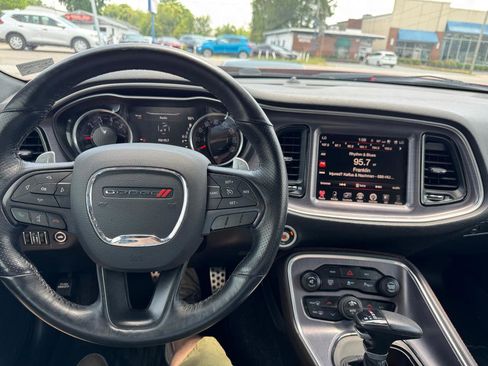 Used 2016 Dodge Challenger R/T Plus RWD image 21
