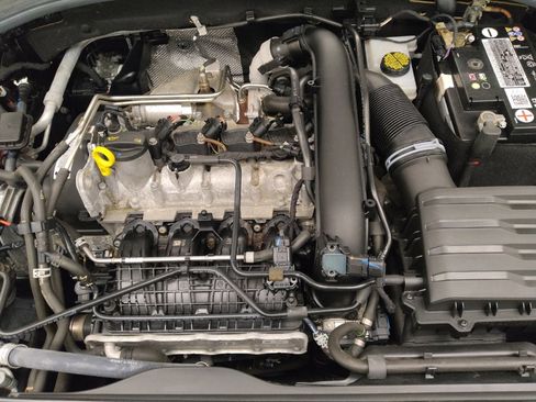 Used 2021 Volkswagen Jetta R-Line w/ R-Line Cold Weather Package FWD image 30