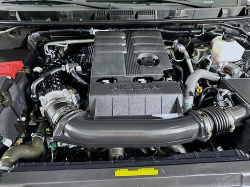 Used 2024 Nissan Frontier SV w/ SV Convenience Package image 30