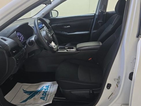 Used 2023 Nissan Sentra SV FWD image 11