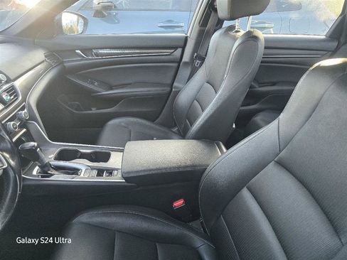 Used 2022 Honda Accord Sport image 4