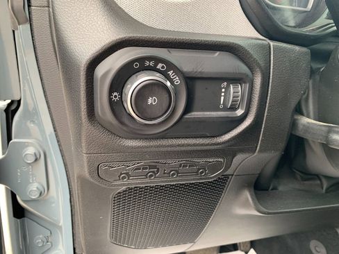 Used 2024 Jeep Wrangler Sport S image 32