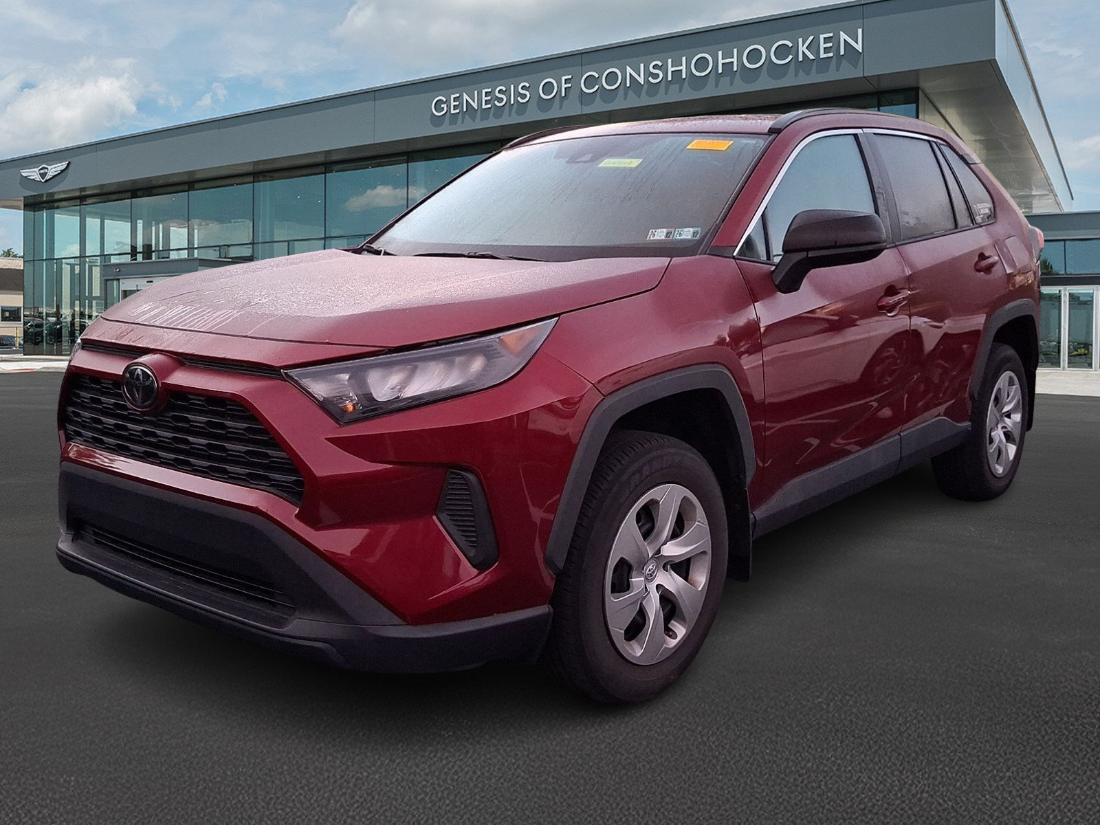 Used 2021 Toyota RAV4 LE AWD/4WD image 2