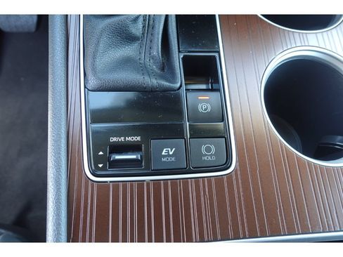 Certified 2024 Toyota Sienna XLE w/ XLE Plus Package FWD image 20