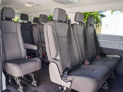 Used 2018 Ford Transit 350 XLT image 18