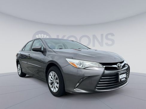 Used 2016 Toyota Camry LE w/ Protection Package (Q2) FWD image 18