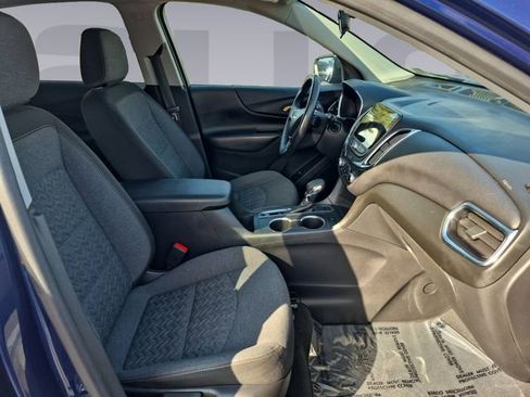 Used 2022 Chevrolet Equinox LT image 17